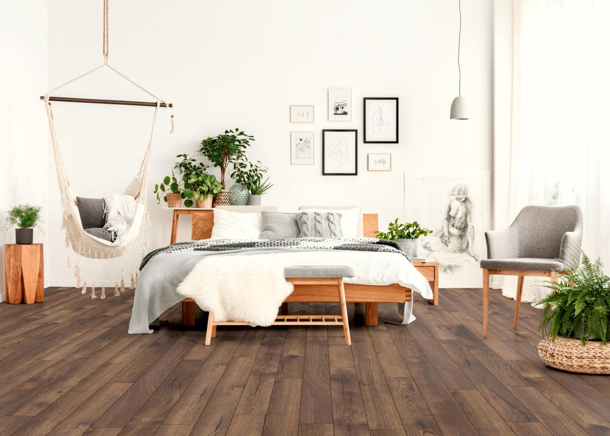 LAMINAT HRAST TAMNI