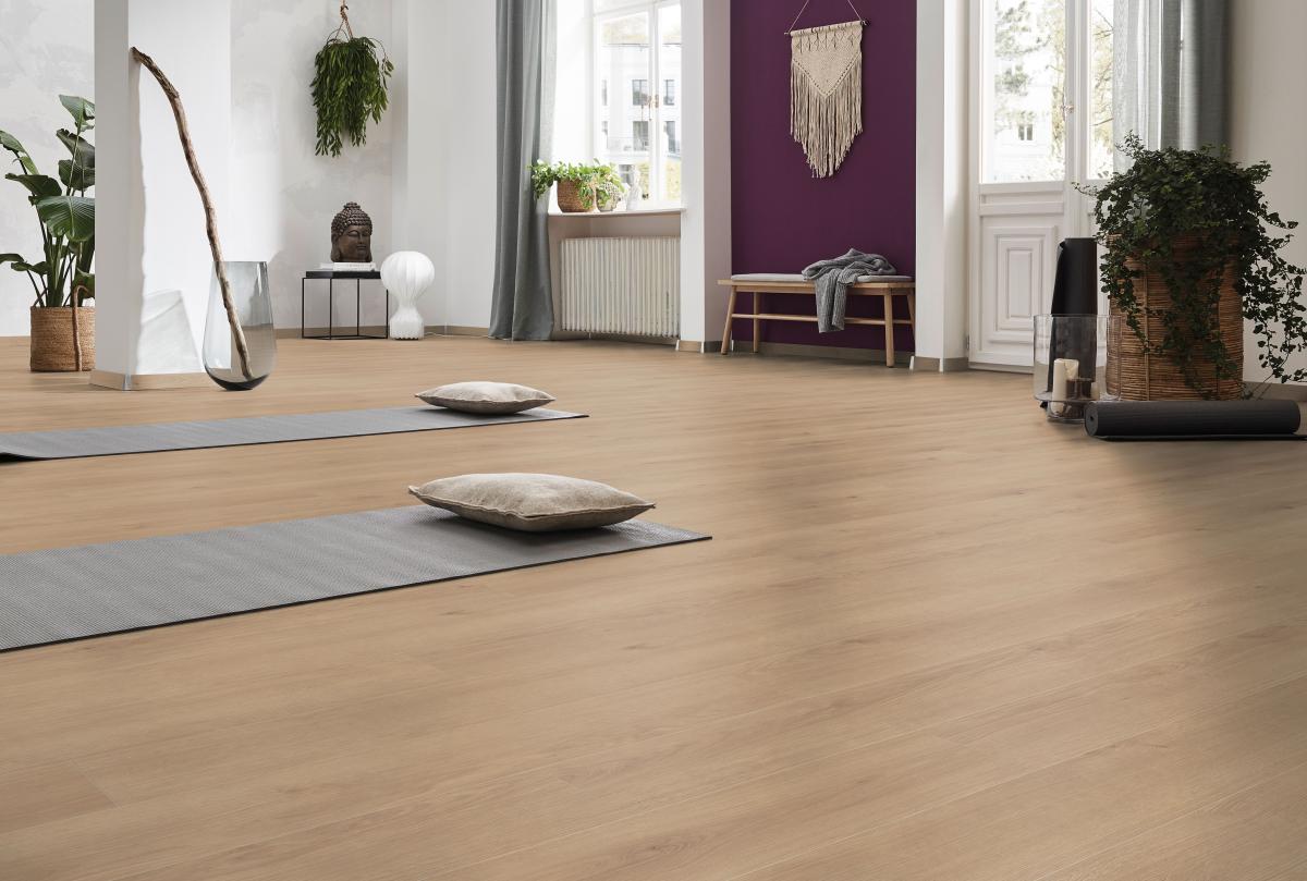 LAMINAT HRAST NATUR BOJA